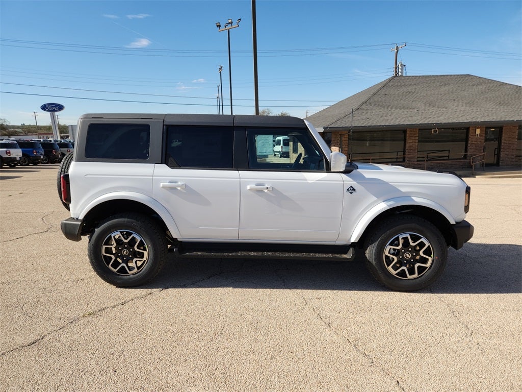 2025 Ford Bronco Outer Banks