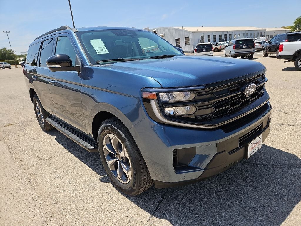 2027 Ford Expedition Active