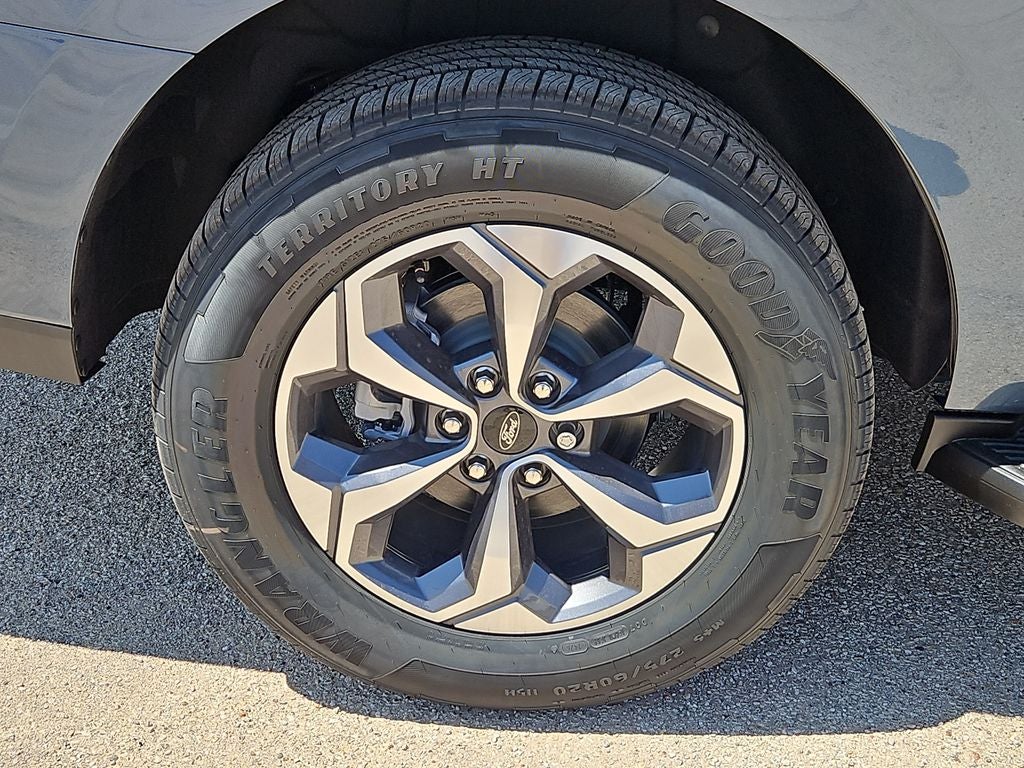 2027 Ford Expedition Active