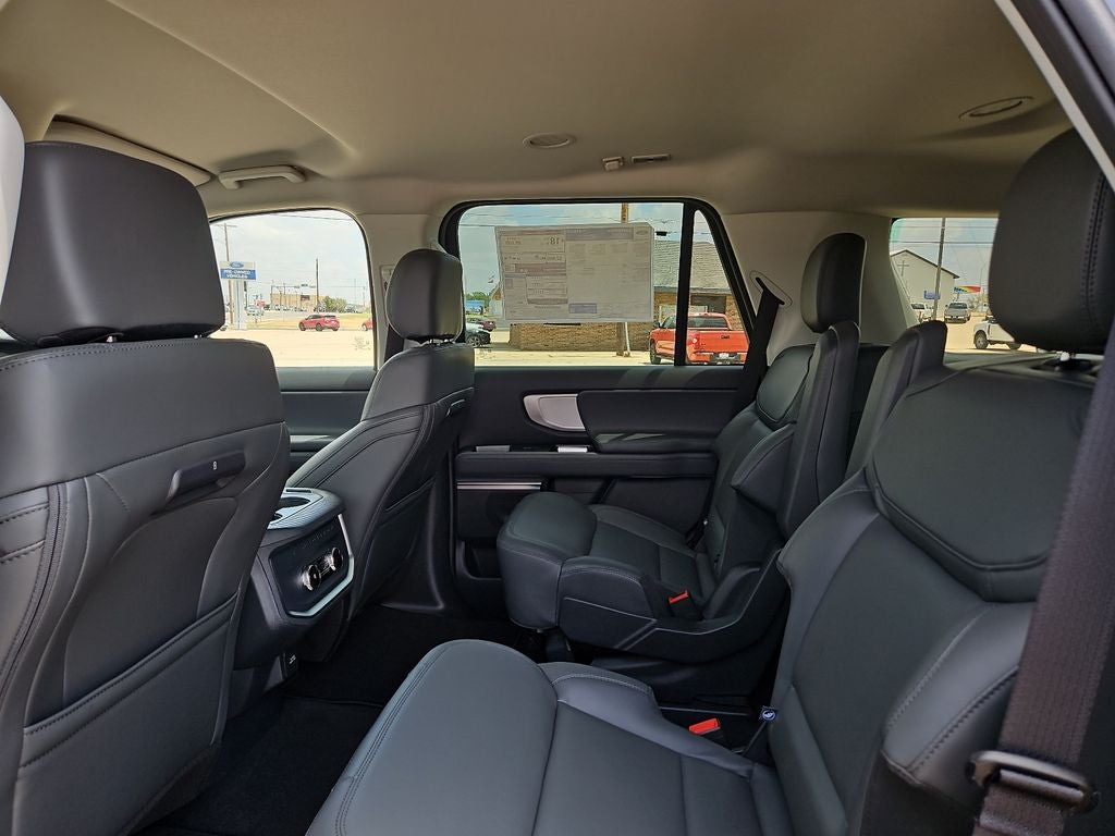 2027 Ford Expedition Active