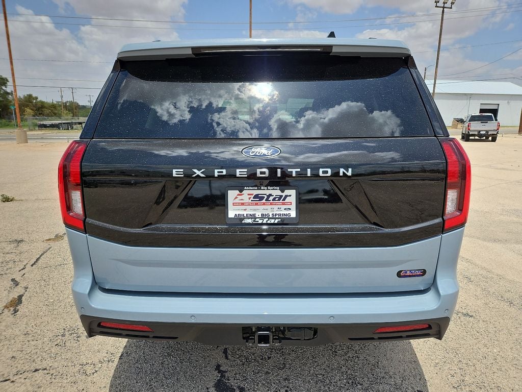 2027 Ford Expedition Active