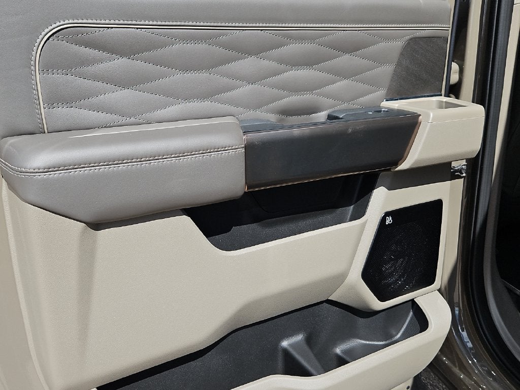 2027 Ford F-250SD Platinum