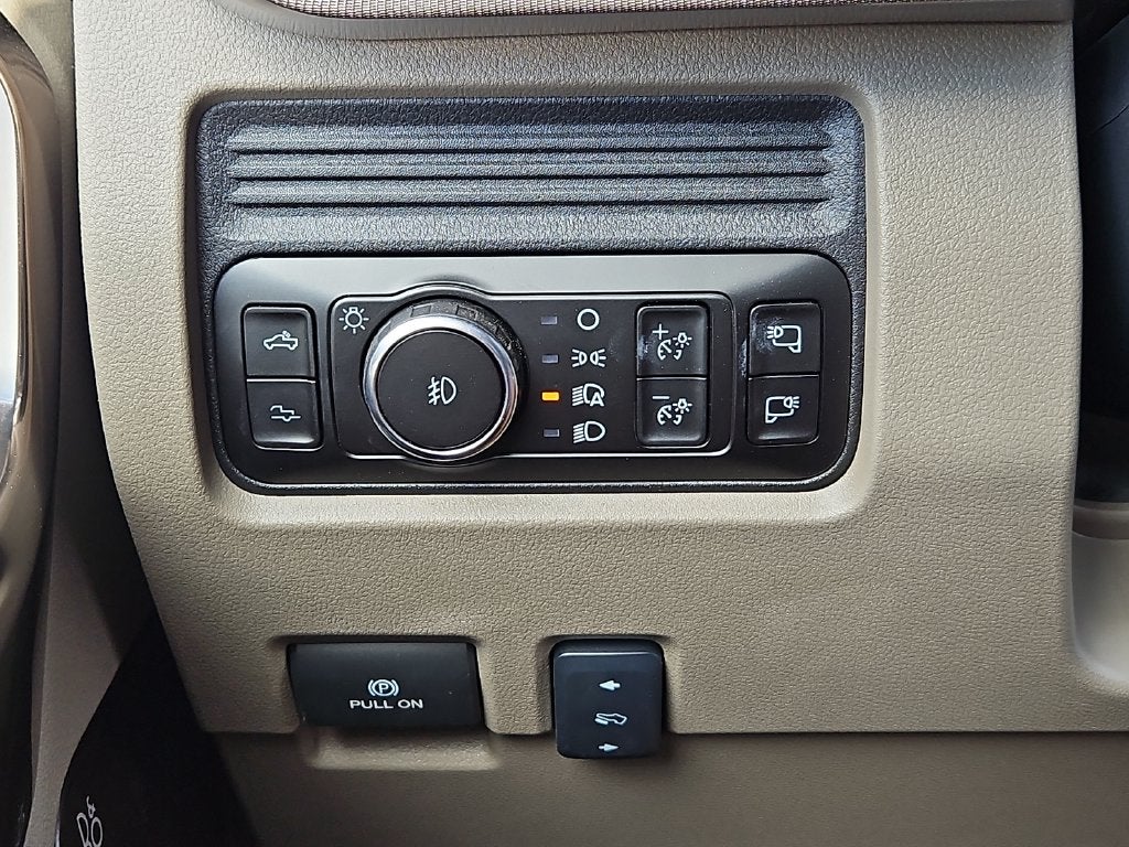 2027 Ford F-250SD Platinum
