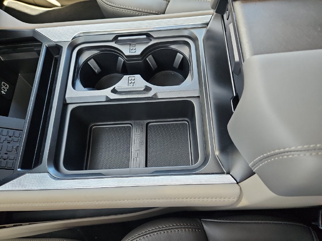 2027 Ford F-250SD Platinum