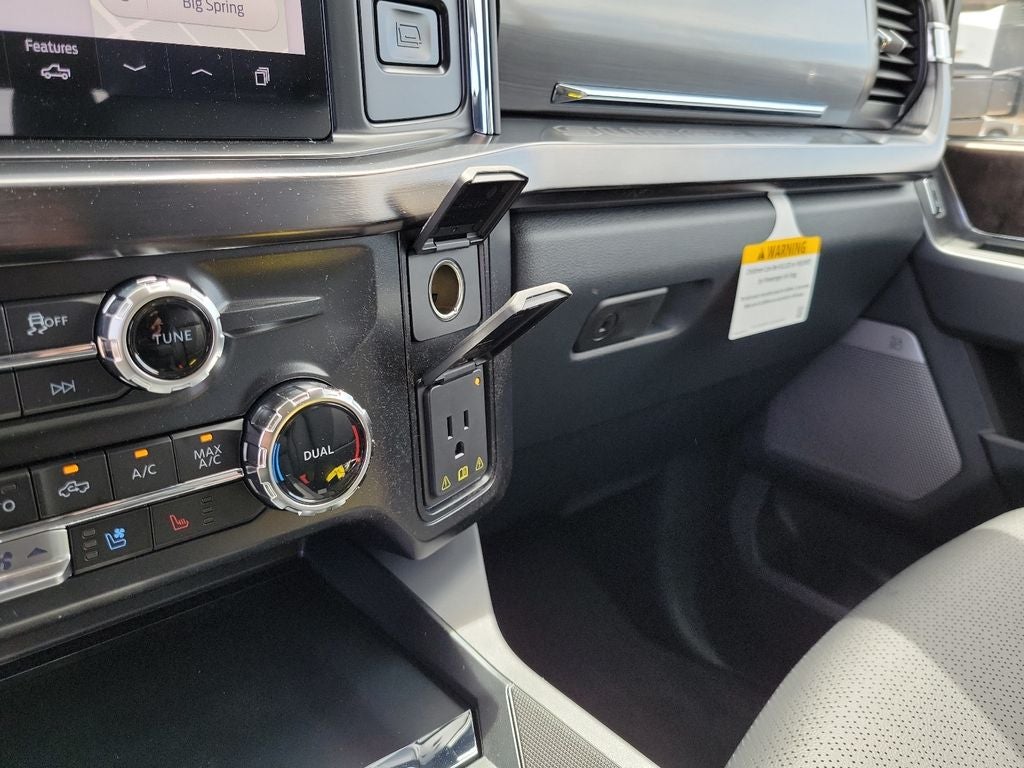 2026 Ford F-350SD Lariat DRW
