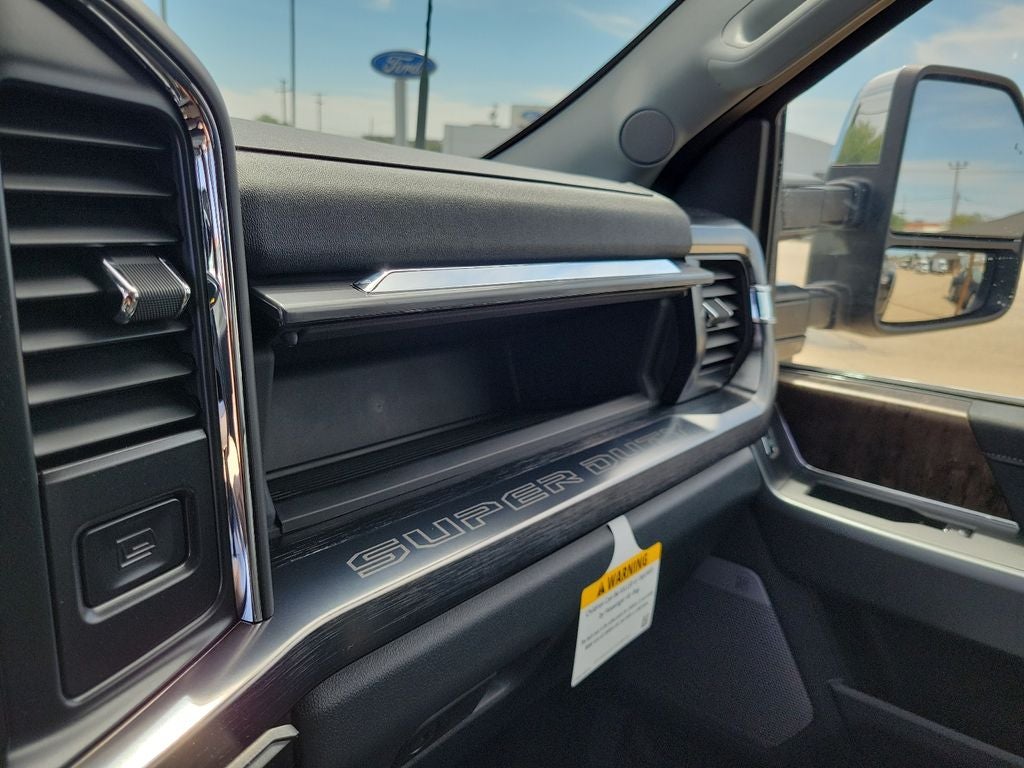 2026 Ford F-350SD Lariat DRW