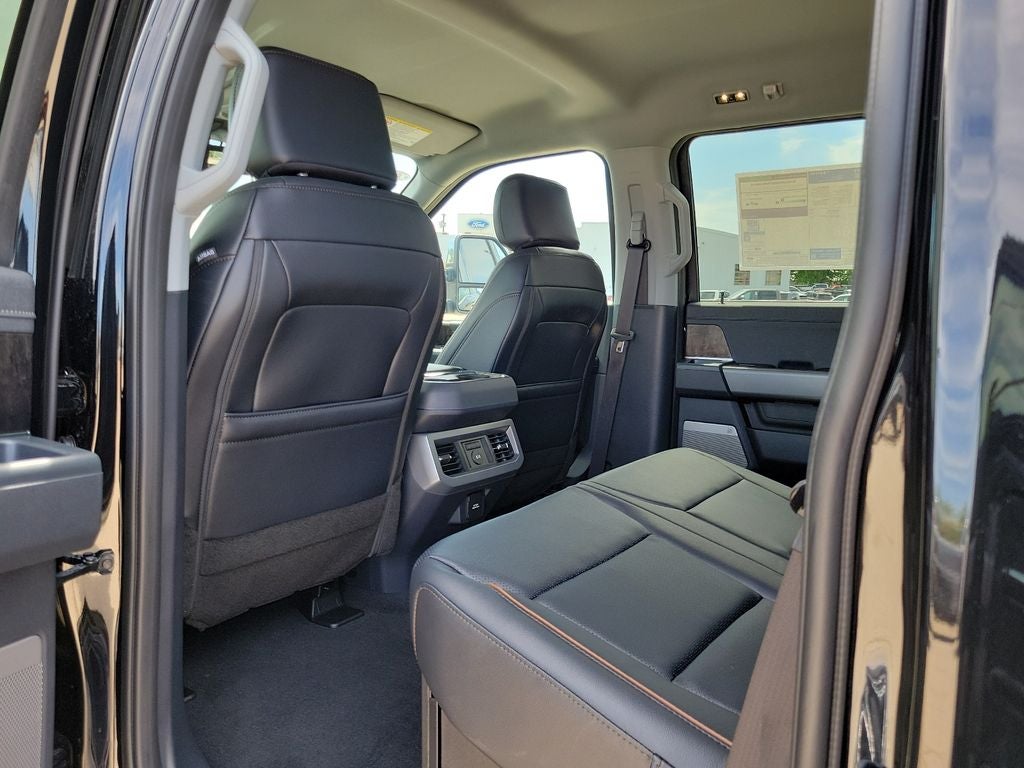 2026 Ford F-350SD Lariat DRW