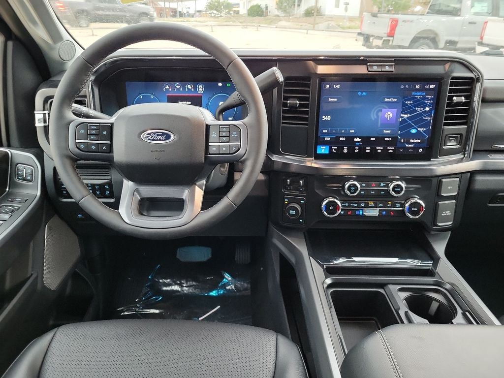 2026 Ford F-350SD Lariat DRW