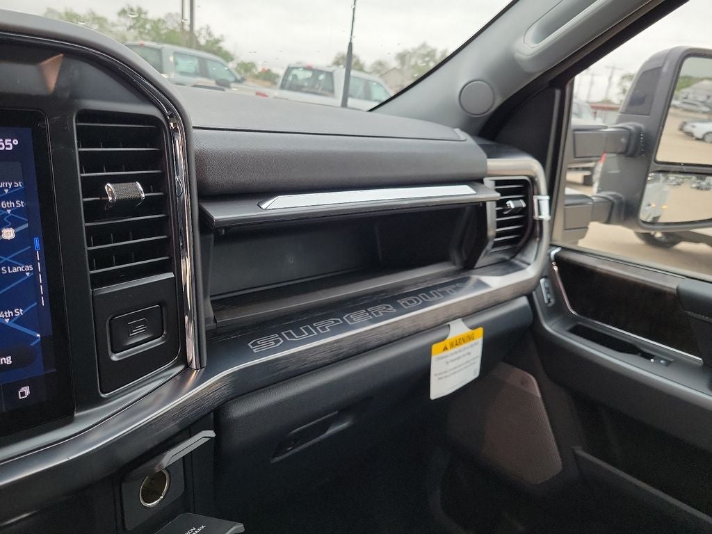 2026 Ford F-350SD Lariat DRW