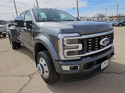 2026 Ford F-450SD Platinum DRW