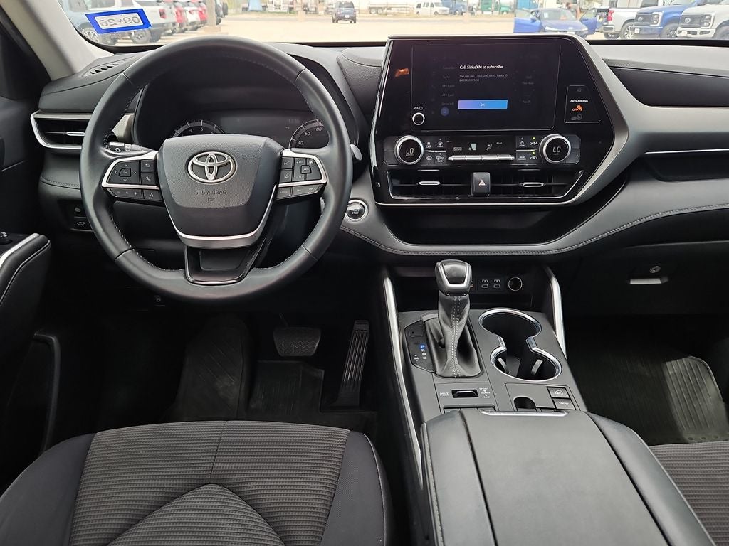 2023 Toyota Highlander LE