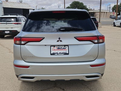 2024 Mitsubishi Outlander SE