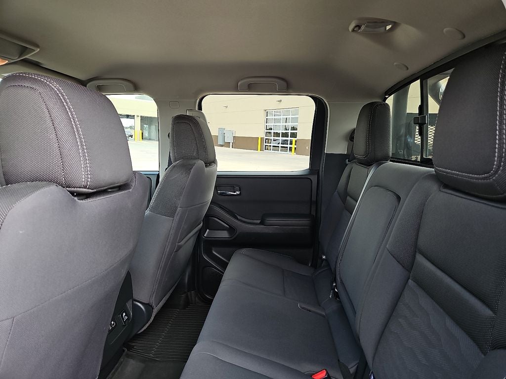 2024 Nissan Frontier SV