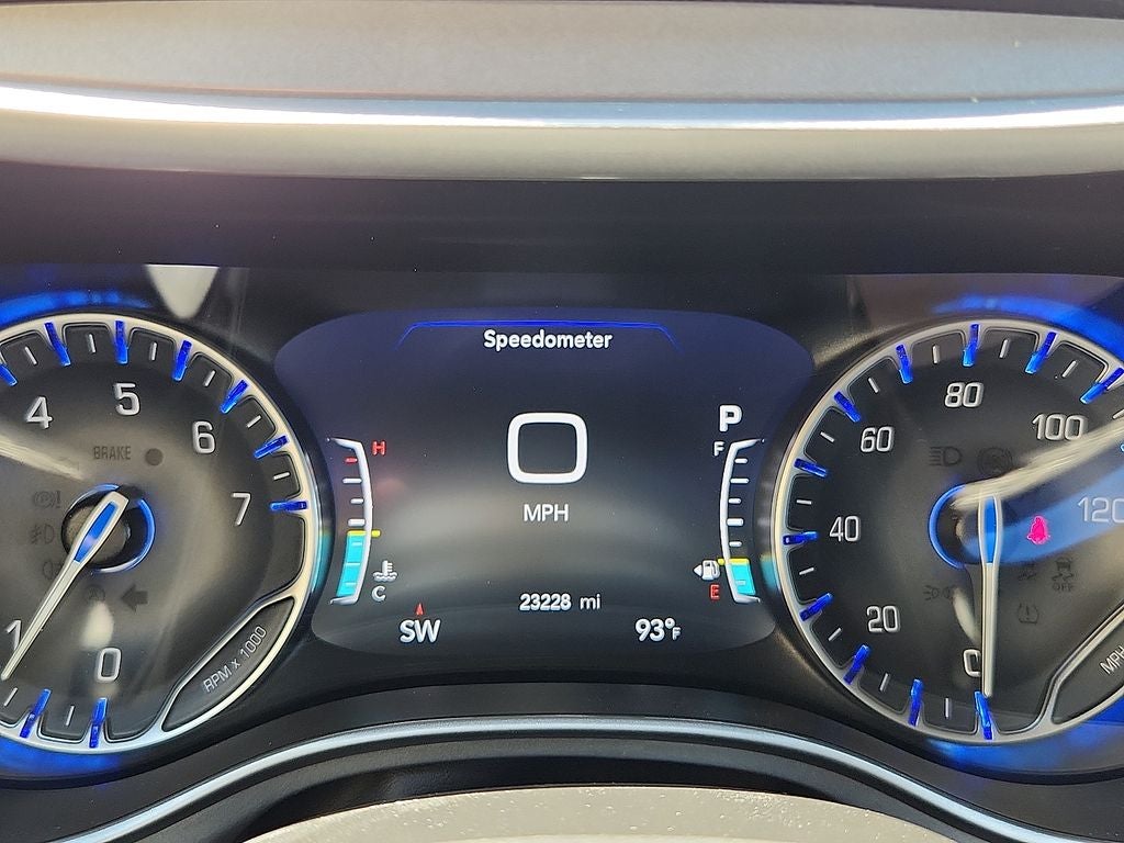 2024 Chrysler Pacifica Touring L S package