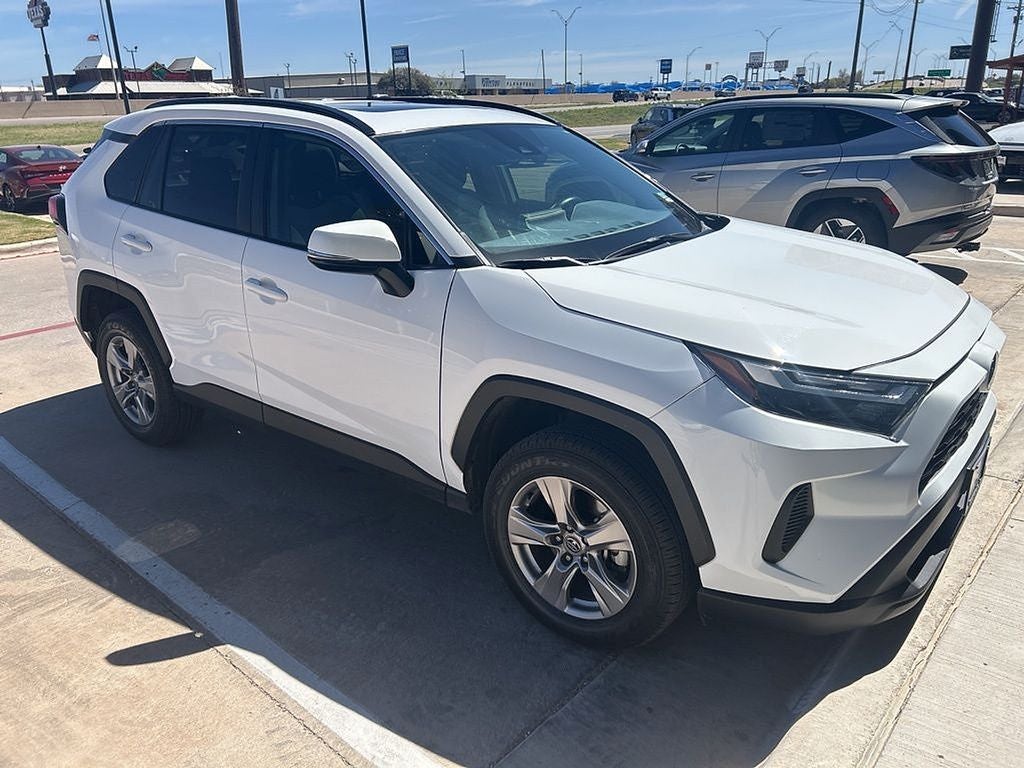 2023 Toyota RAV4 XLE