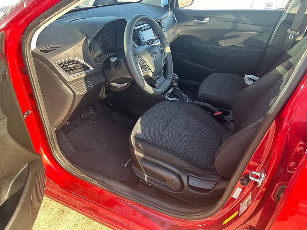 2019 Hyundai Accent SE