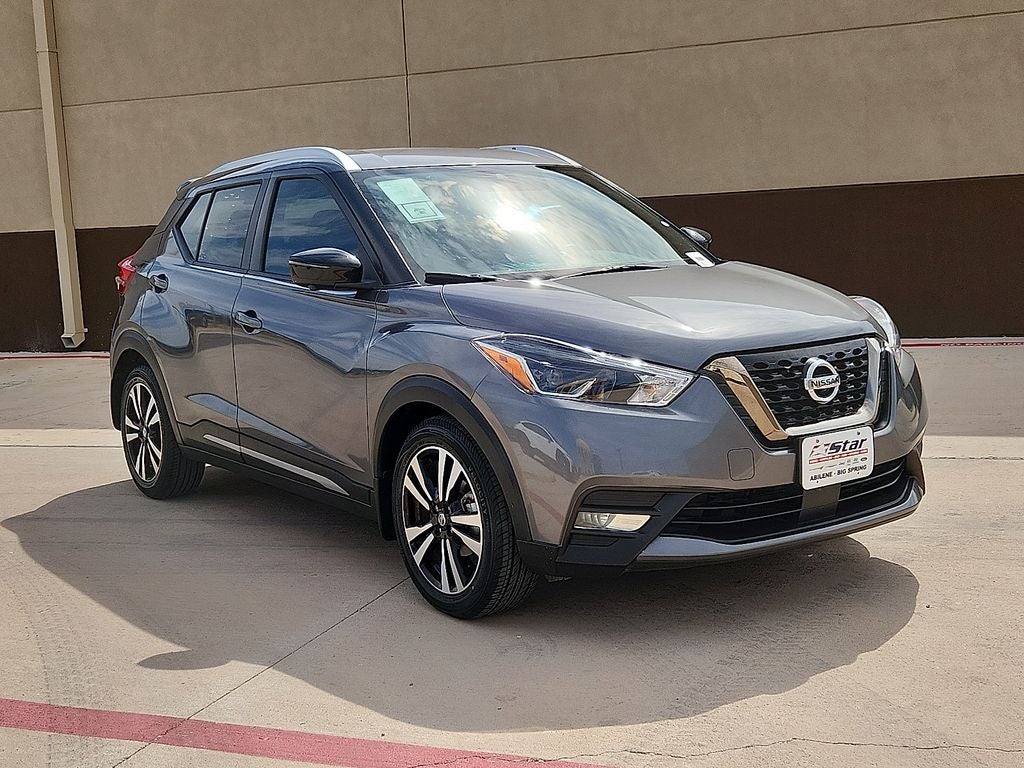 2020 Nissan Kicks SR