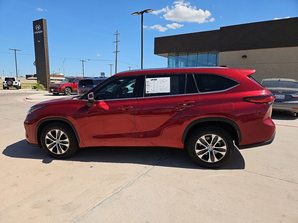 2021 Toyota Highlander XLE
