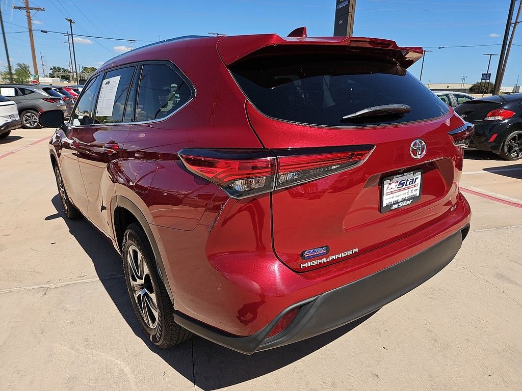 2021 Toyota Highlander XLE