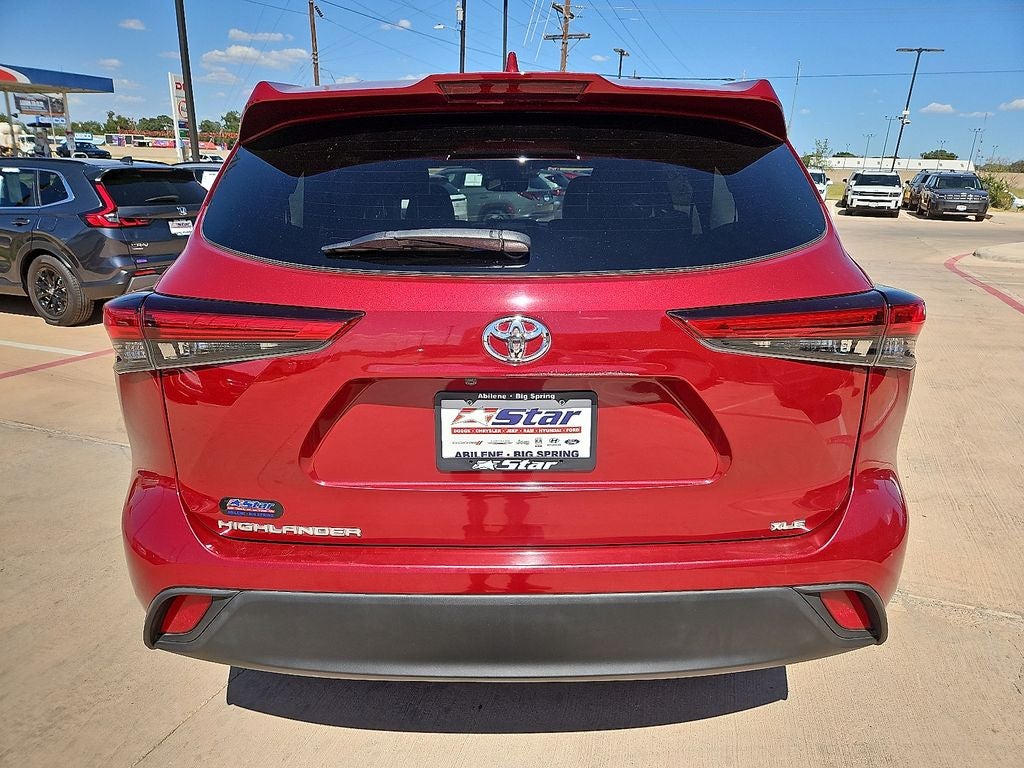 2021 Toyota Highlander XLE