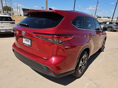 2021 Toyota Highlander XLE
