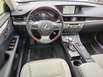 2018 Lexus ES 300h