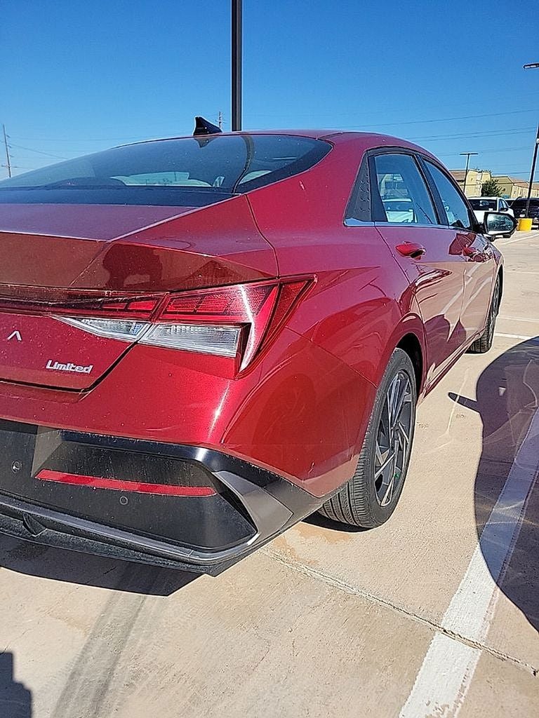 2024 Hyundai Elantra Limited