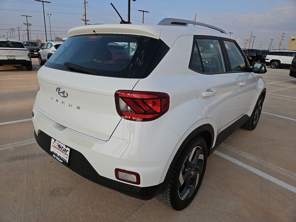 2023 Hyundai Venue SEL