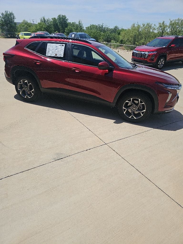 2024 Chevrolet Trax LT