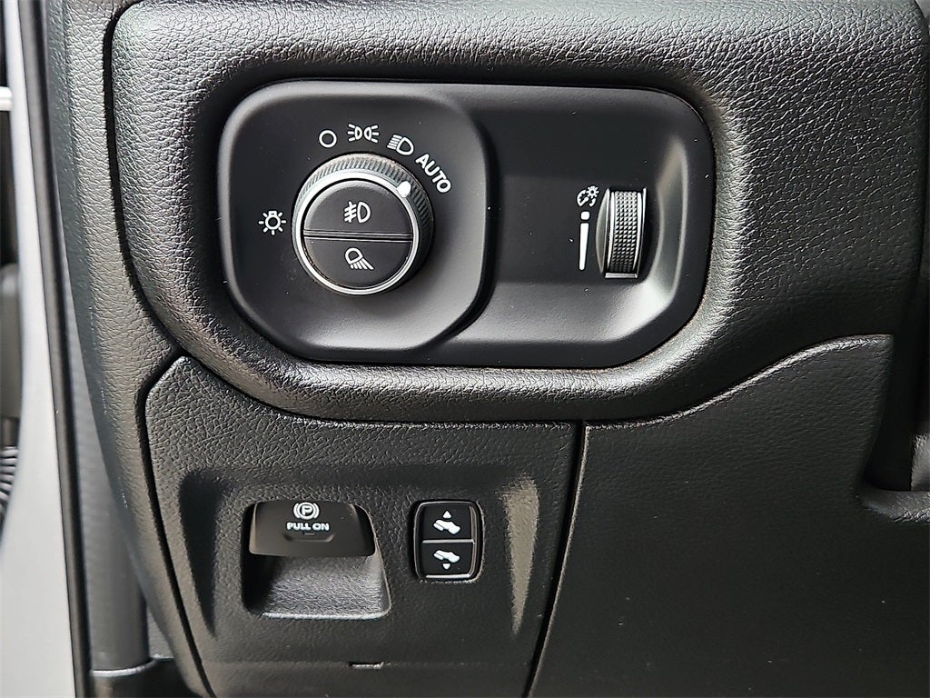 2024 RAM 1500 Big Horn/Lone Star