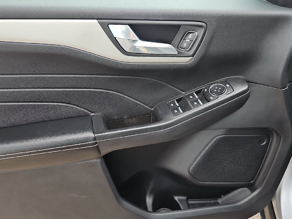 2021 Ford Escape Hybrid SE