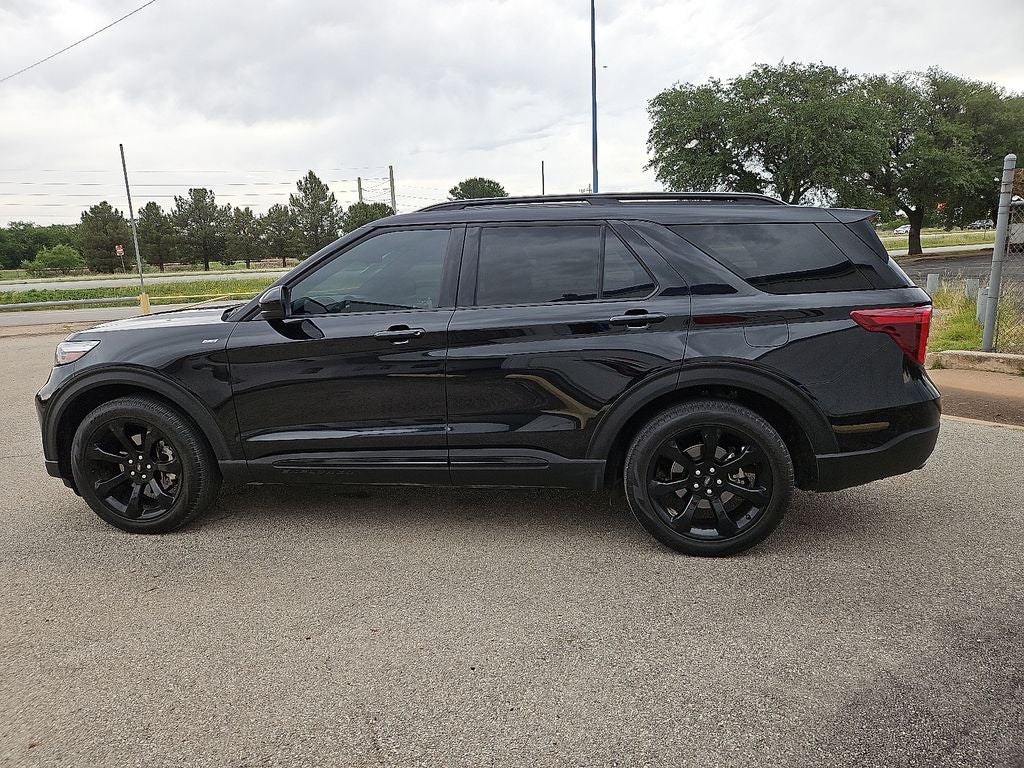 2024 Ford Explorer ST-Line