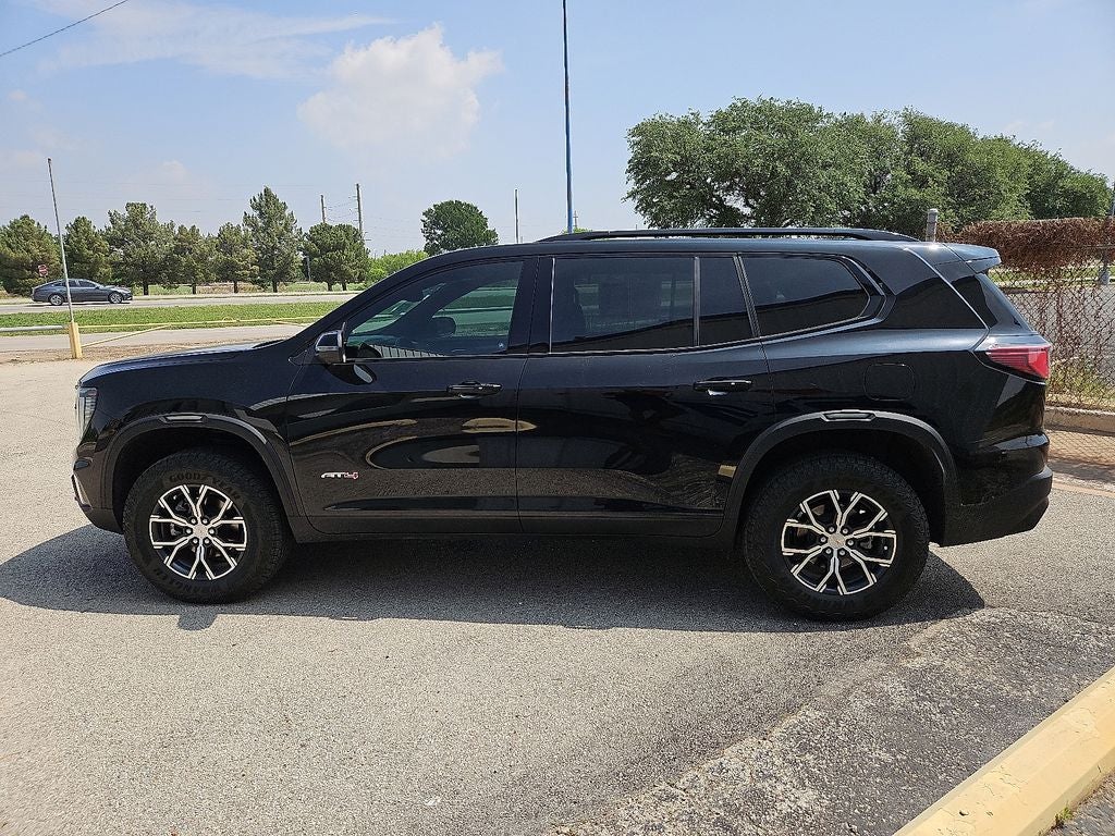 2025 GMC Acadia AT4