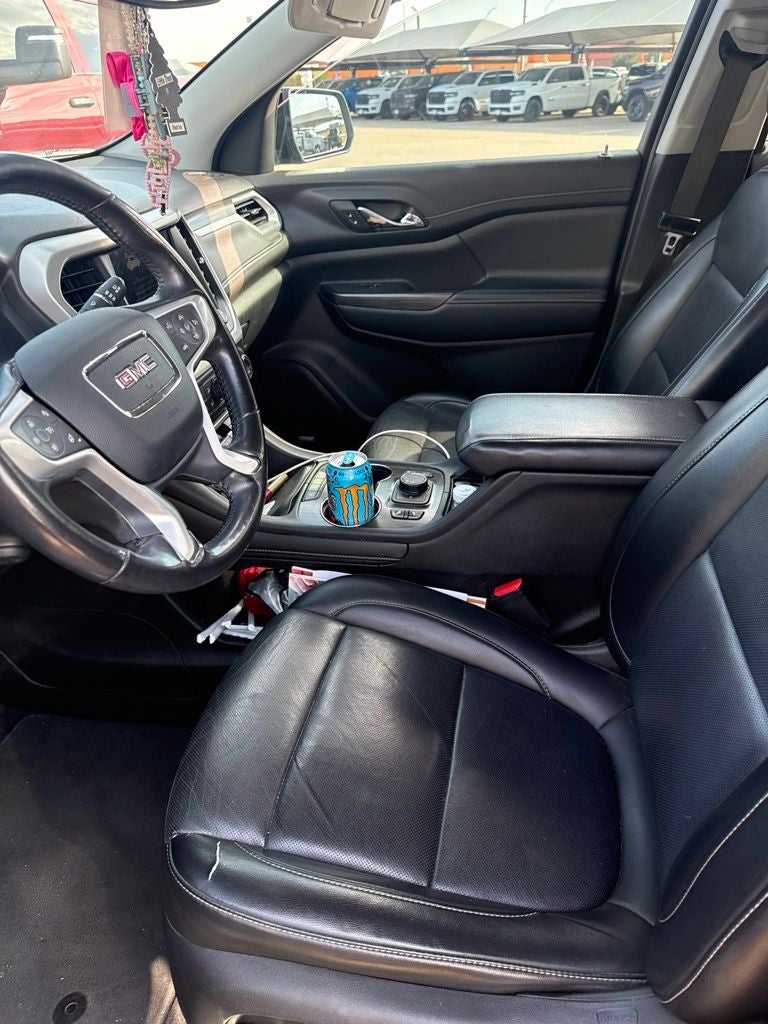 2021 GMC Acadia SLT