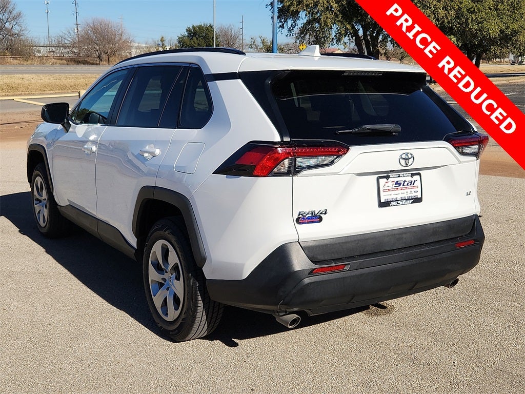 2020 Toyota RAV4 LE
