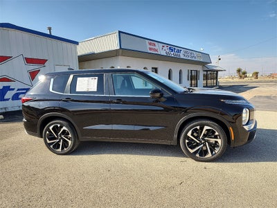 2024 Mitsubishi Outlander SE