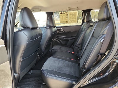 2024 Mitsubishi Outlander SE