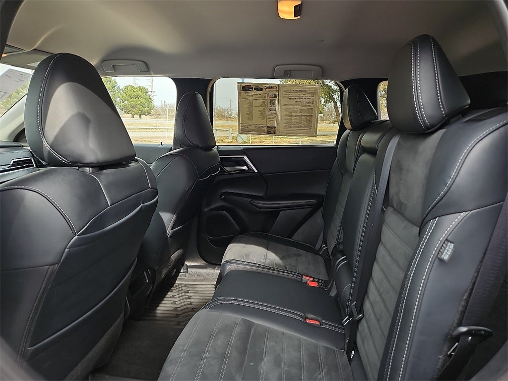 2024 Mitsubishi Outlander SE