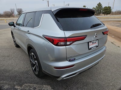 2024 Mitsubishi Outlander SE