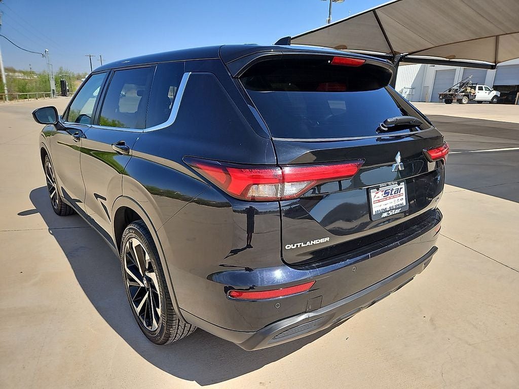 2024 Mitsubishi Outlander SE