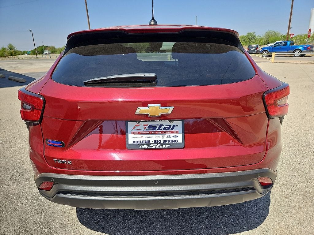 2025 Chevrolet Trax LS